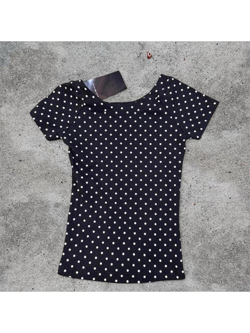 Brandy Melville ginny navy and white polka dot top (rlly dark navy almost black)